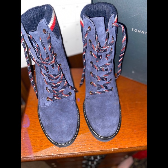 Tommy Hilfiger Wedge Sneakers - Picture 2 of 6